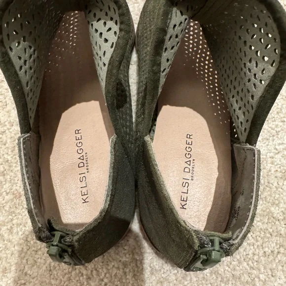 Kelsi Dagger Green Booties women’s size 8 - Picture 7 of 7